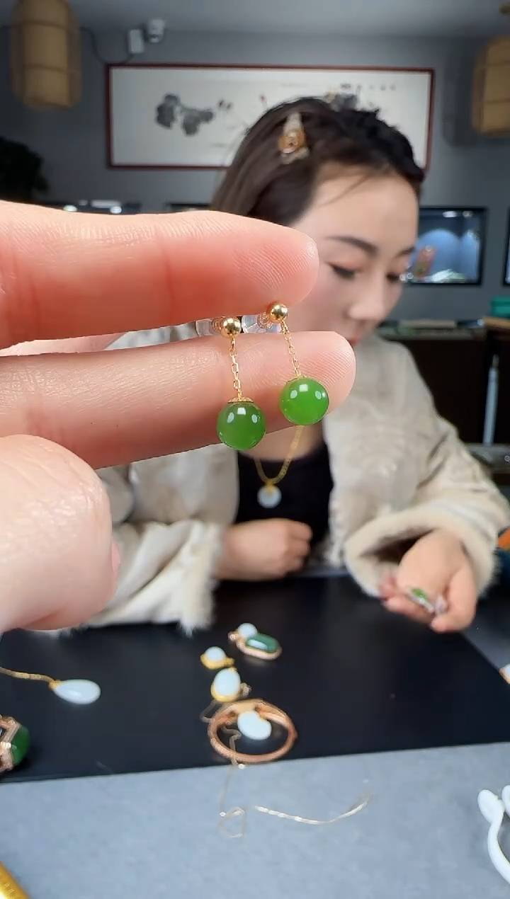 【闪购商品】和田玉耳钉18K金镶嵌1