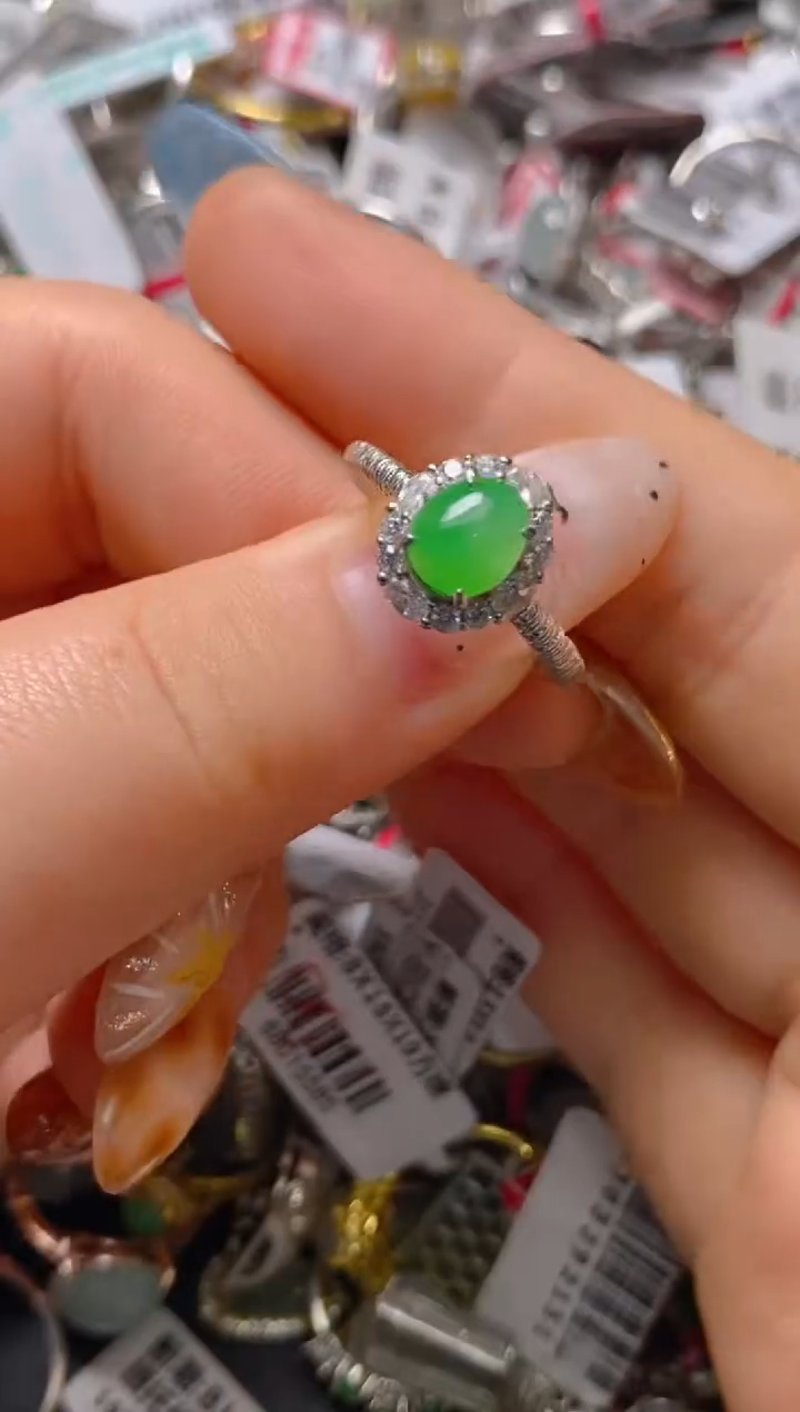 银S925镶嵌戒指翡翠百内无证书