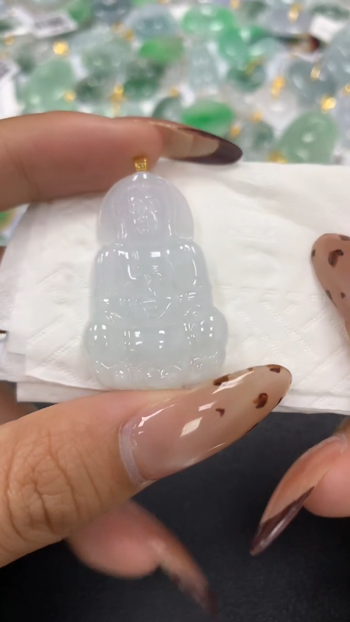 颈饰18K金镶嵌翡翠a货假一赔三支持复检百元上9元证书费自理