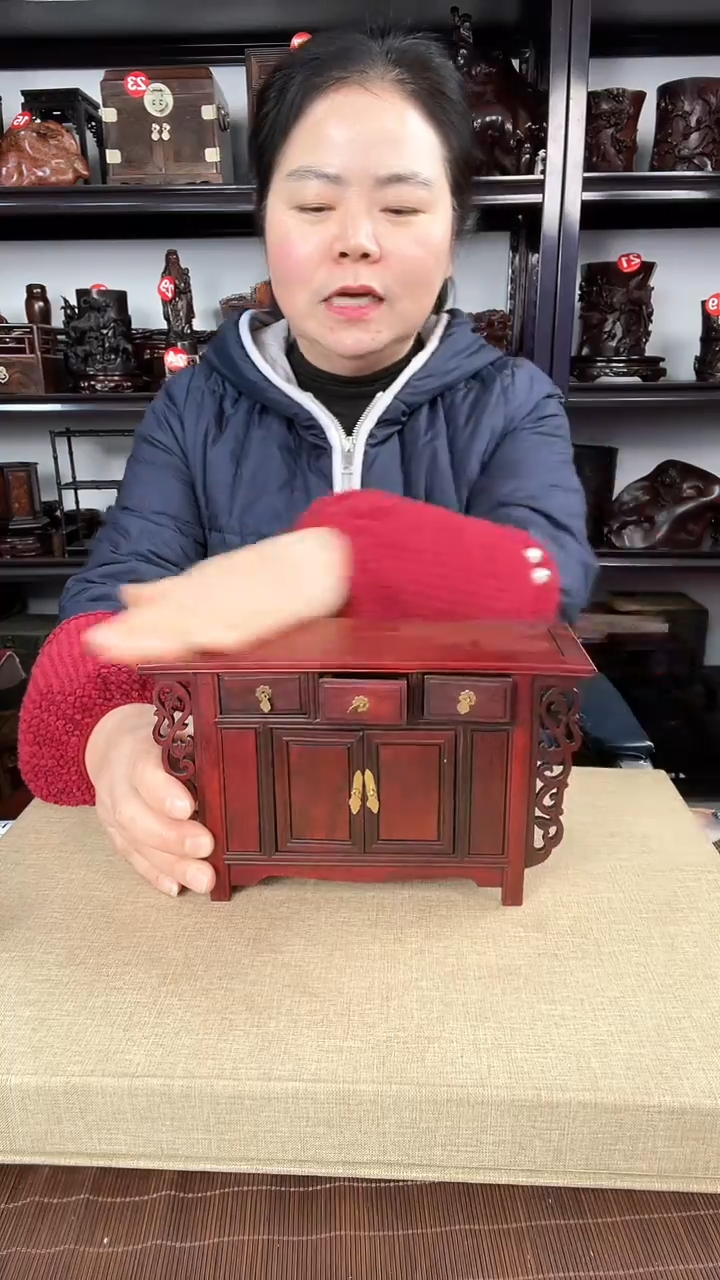 【闪购商品】木412老李红木工艺品