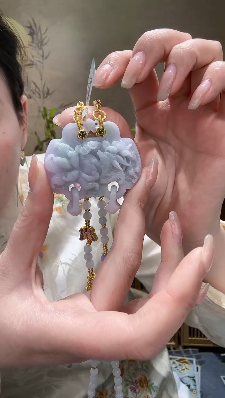 【闪购商品】翡翠颈饰未镶嵌吊坠