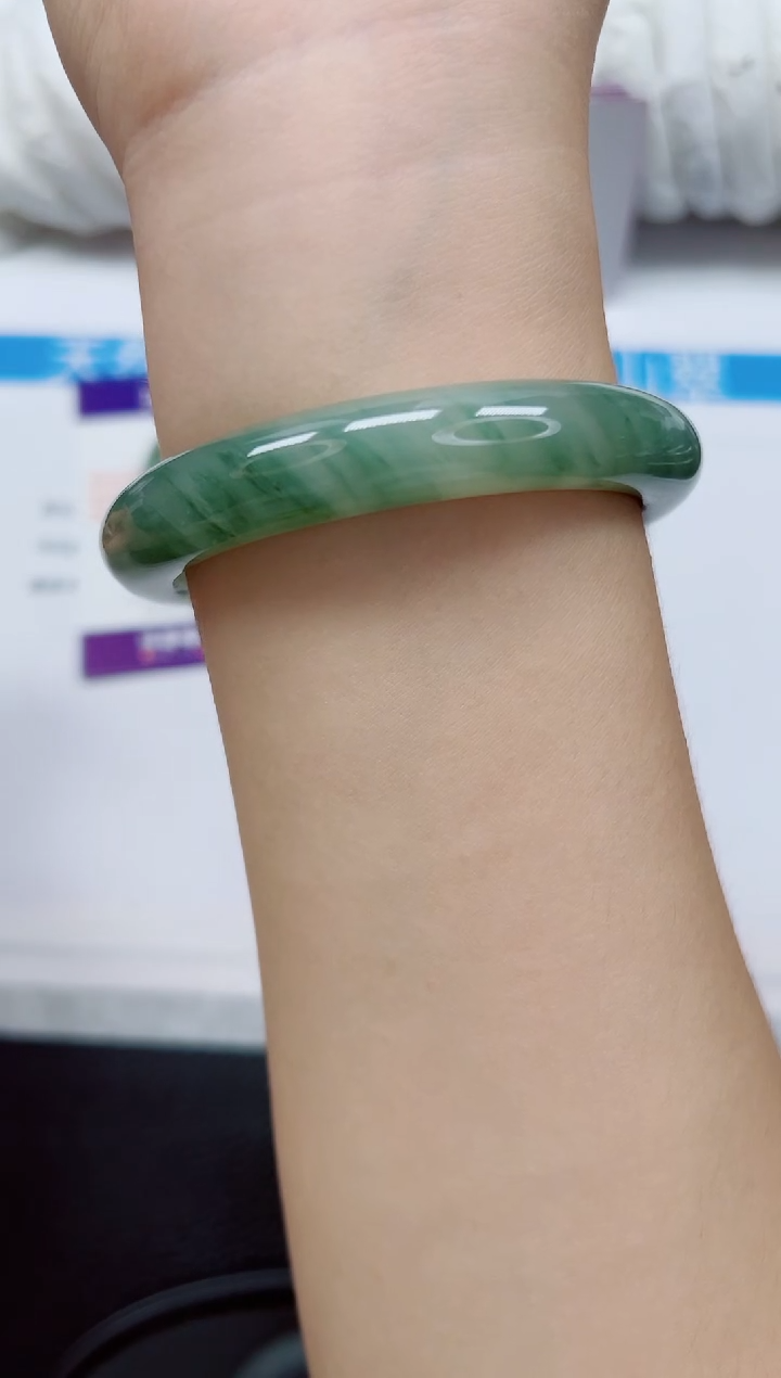 未镶嵌手镯石英质玉96-58/59