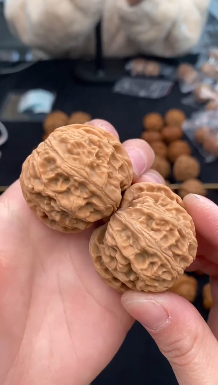 【闪购商品】文玩核桃把件苹果园39-u168