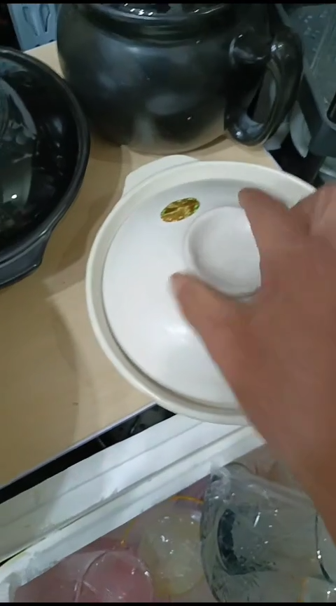 瓷20厘米白色砂锅