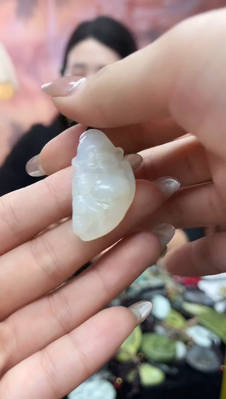 未镶嵌岫玉吊坠·