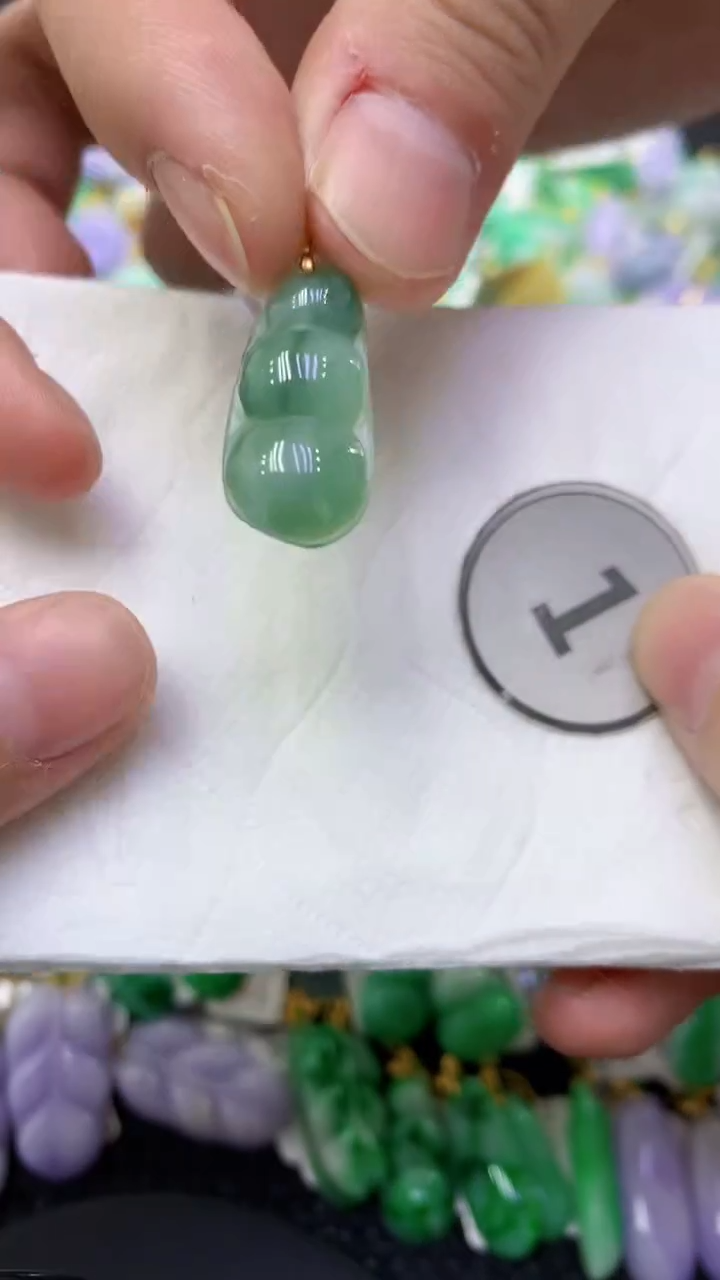 颈饰未镶嵌翡翠天然缅甸翡翠A货