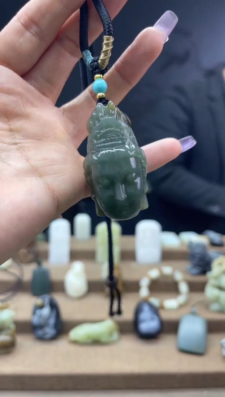 颈饰未镶嵌和田玉1