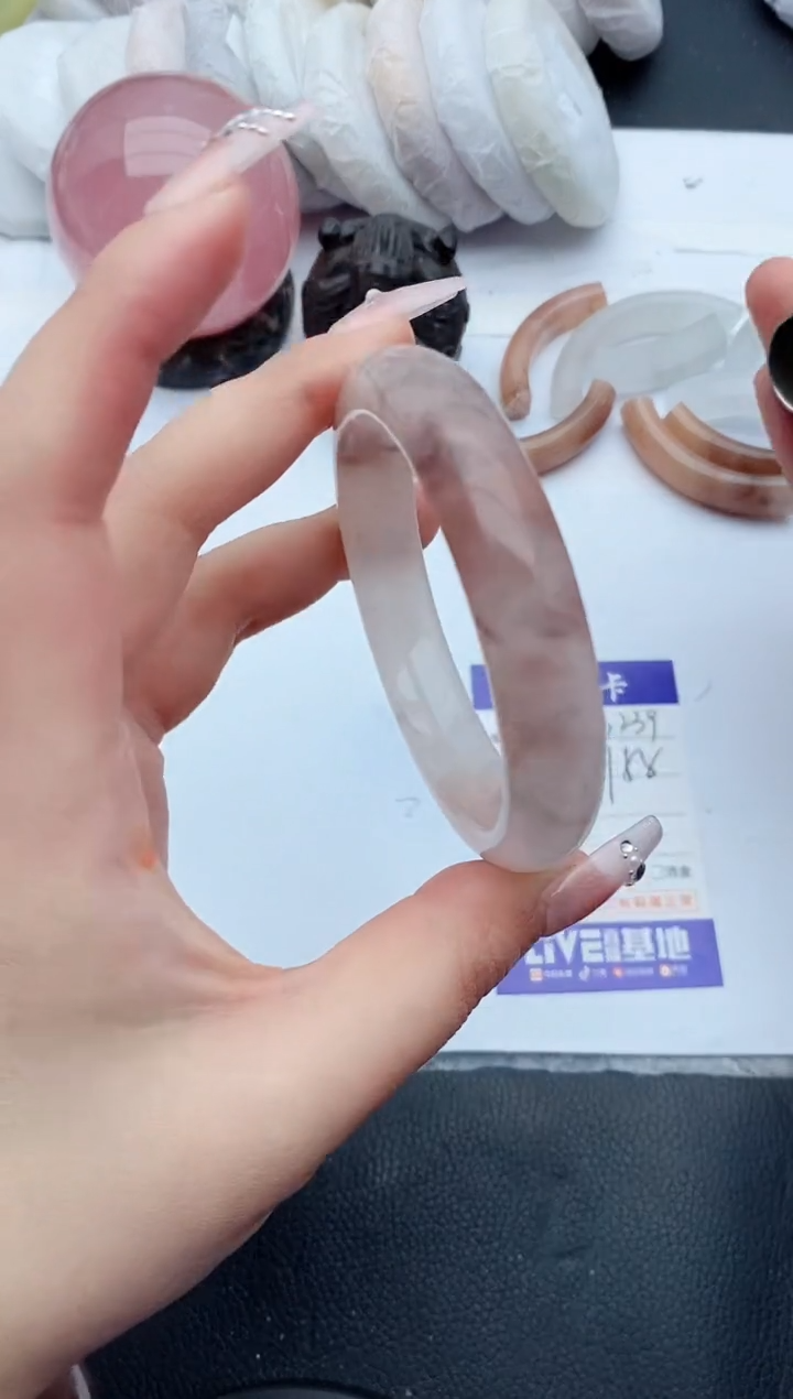 【闪购商品】石英质玉手镯未镶嵌G239+57/58