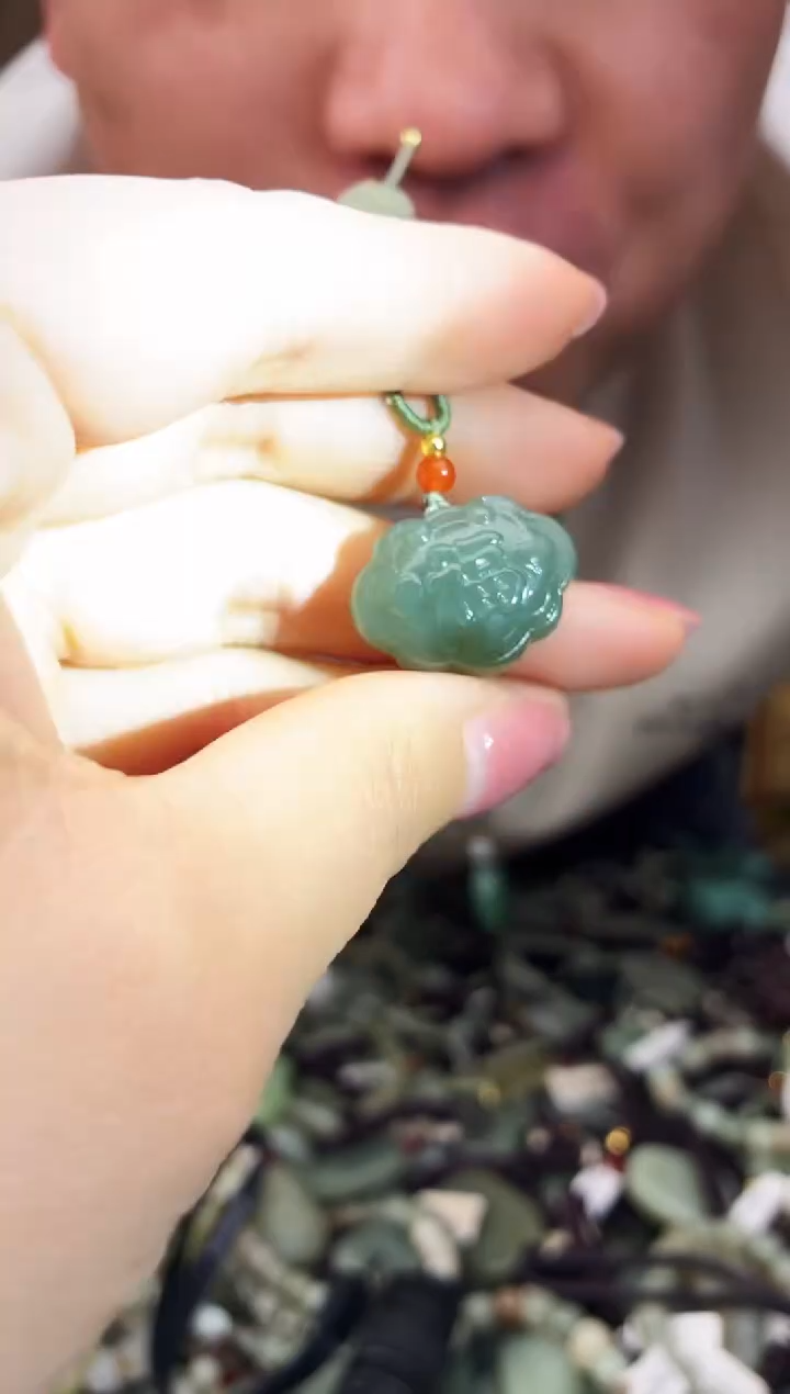颈饰未镶嵌和田玉多样性发货，拍一发一