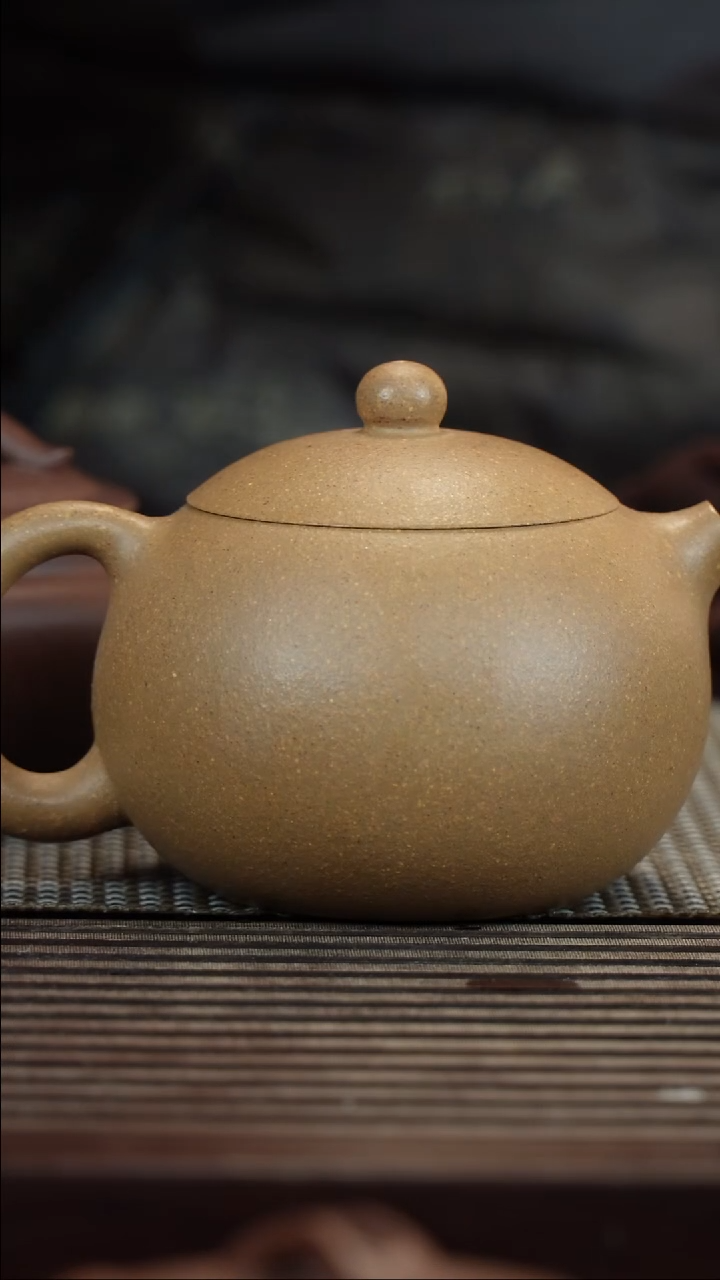 【闪购商品】紫砂茶壶黄金段大西施半手工220CC