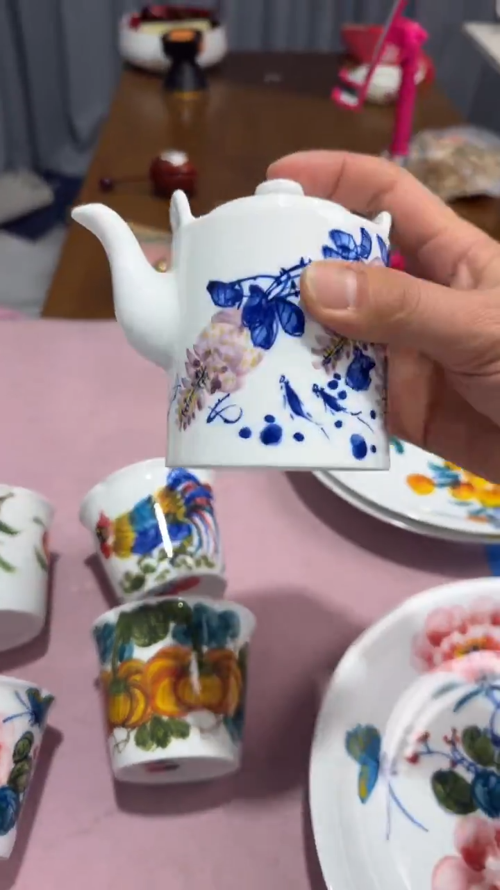 摆件陶瓷景德镇高温瓷（茶壶）福利价微瑕