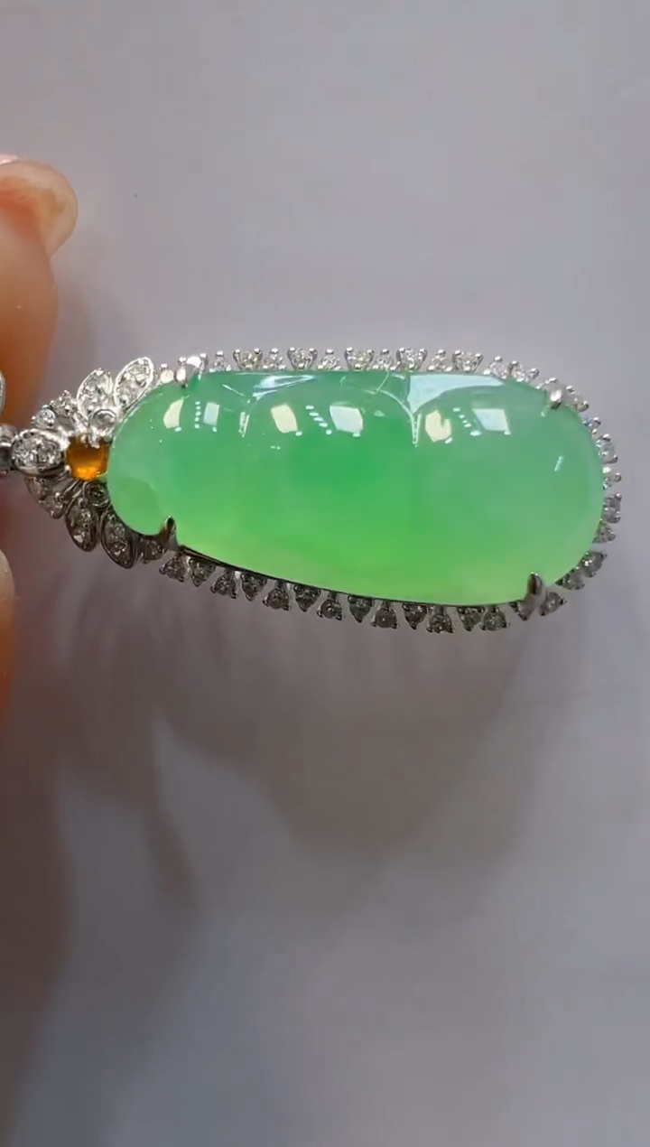 【闪购商品】翡翠吊坠(不含链)18K金镶嵌多样性团购发一件