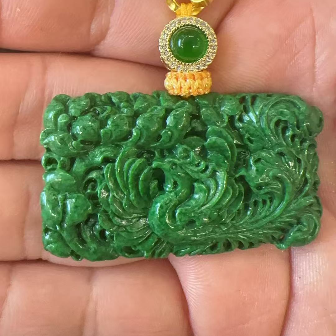 天然缅甸翡翠吊坠3251