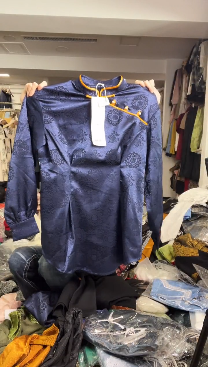 衬衣       L码        105-115斤