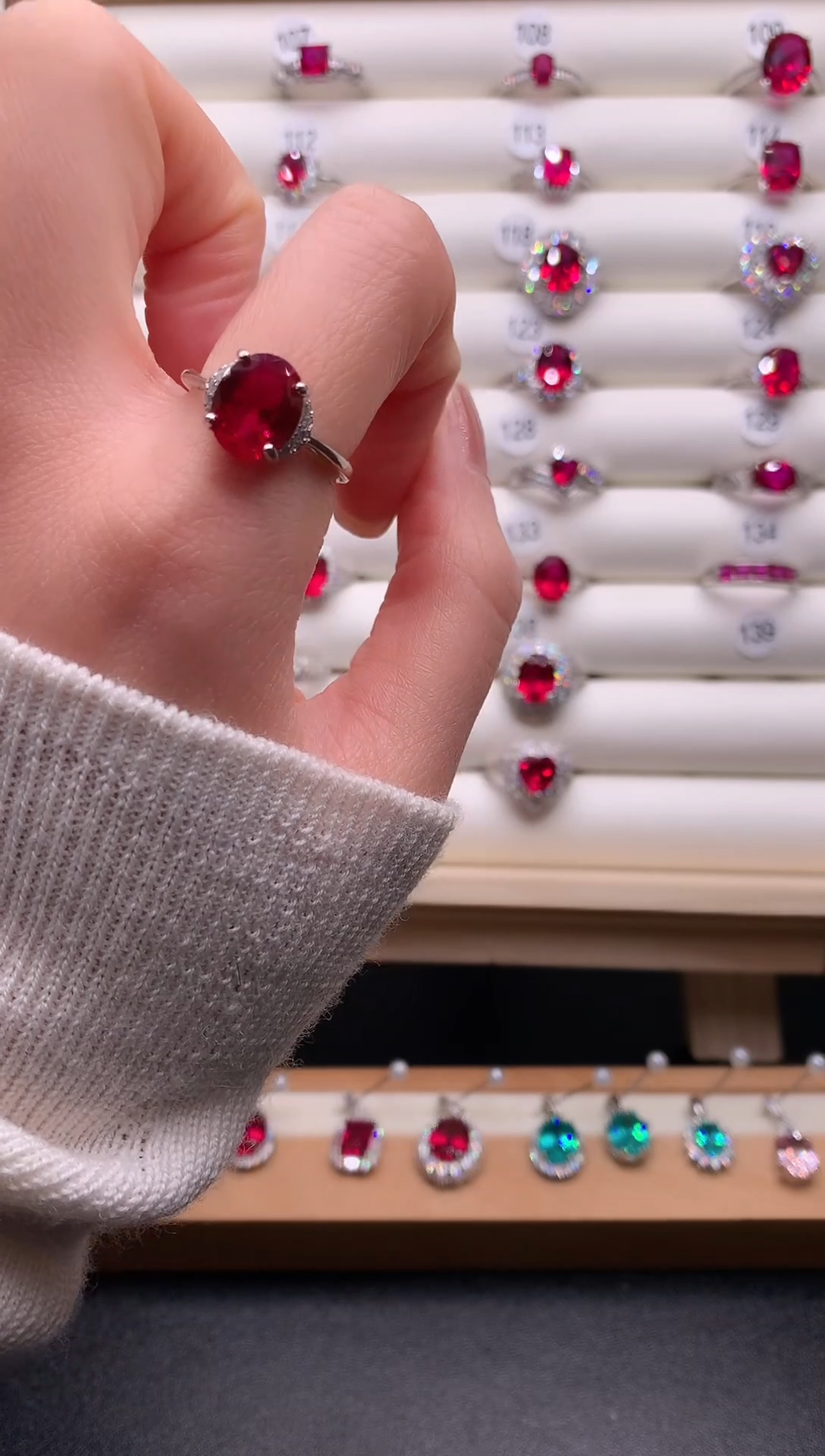 6红宝石（处理）红宝石戒指