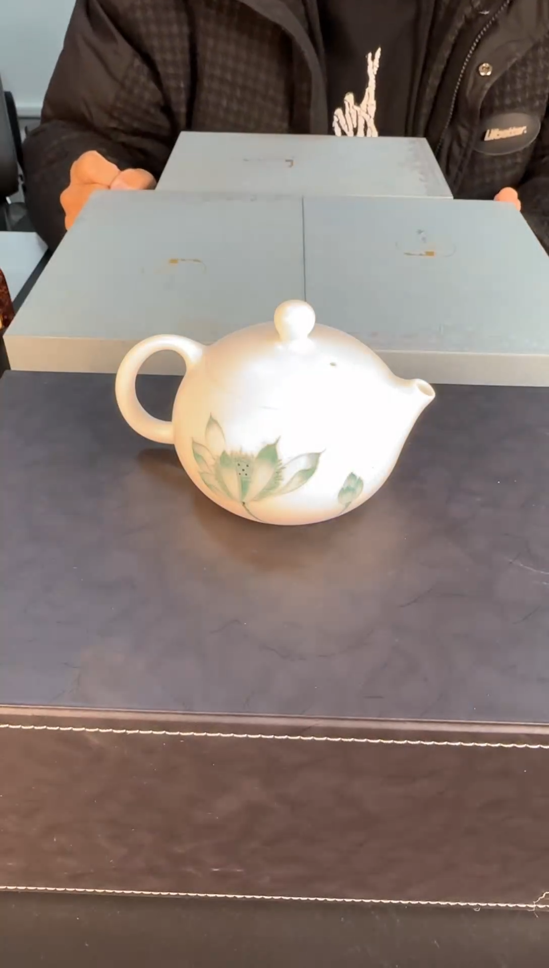 【闪购商品】羊脂玉手绘荷花西施壶
