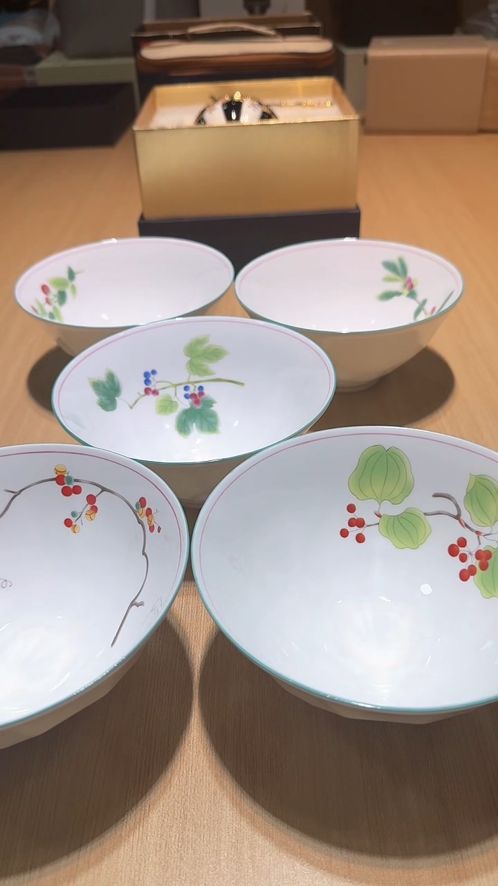 【闪购商品】瓷片锅碗瓢盆一件不剩