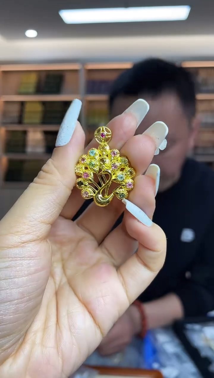 【闪购商品】碧玺·未镶嵌多样性发一件