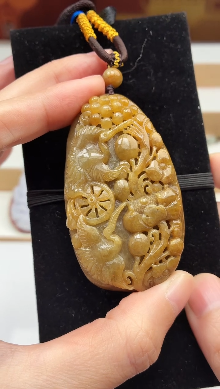 颈饰未镶嵌翡翠牌子