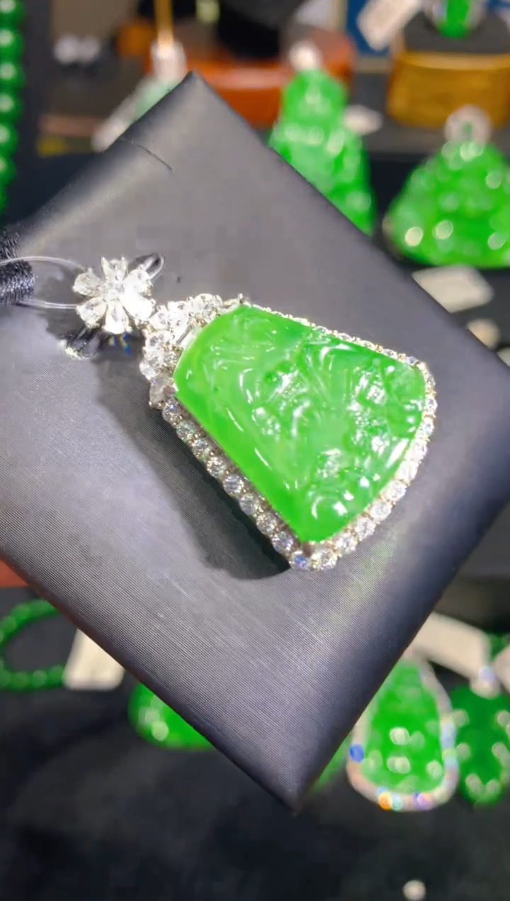 【闪购商品】翡翠颈饰银S925镶嵌60一季