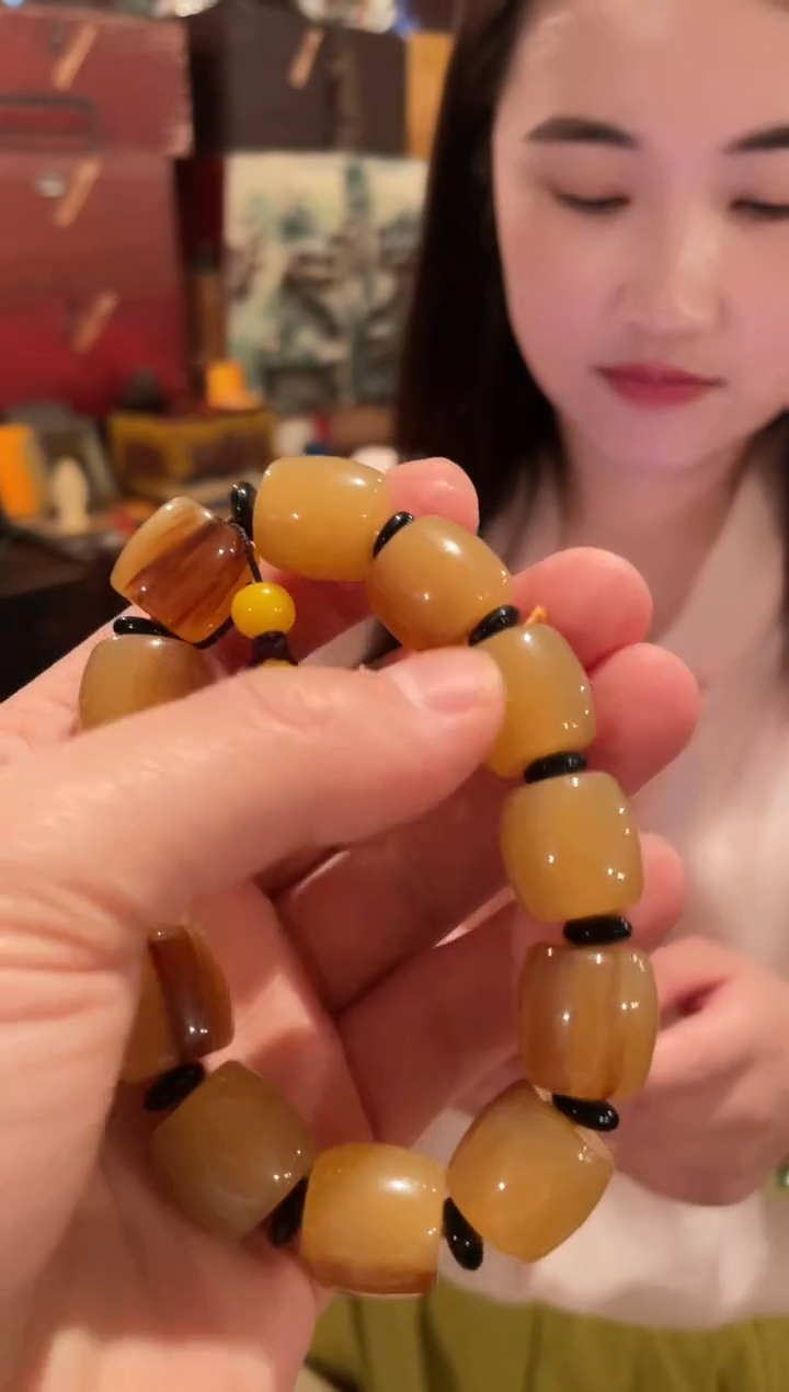 未镶嵌颈饰蜜蜡西小川新