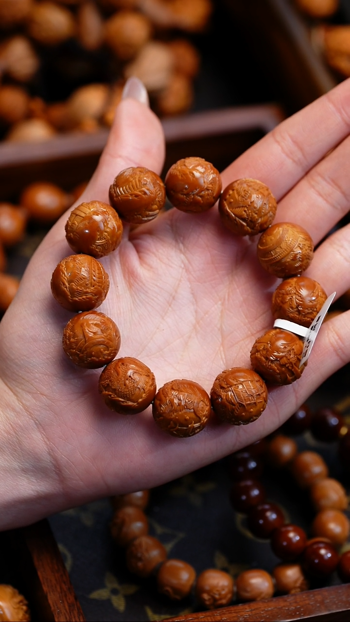 【闪购商品】橄榄核吊坠苏工橄榄核