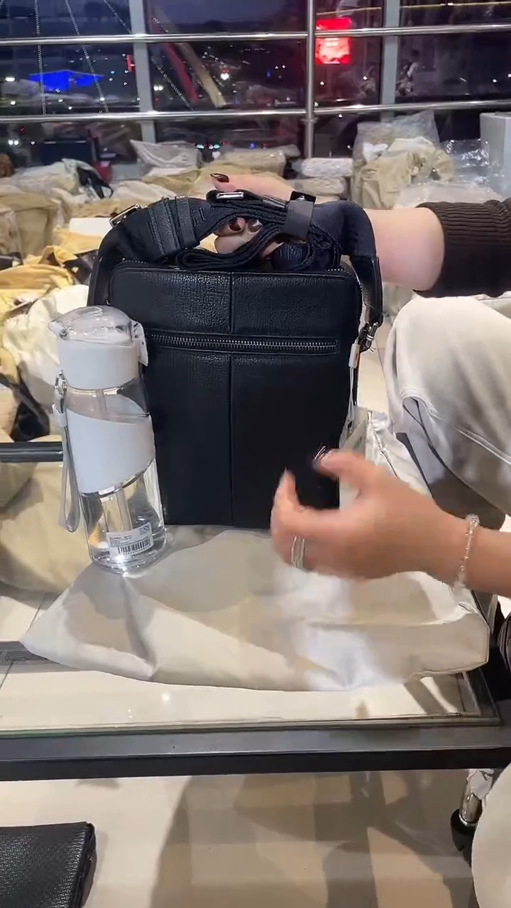 头层牛皮920品牌男包清货中（不要卡单，理性消费)