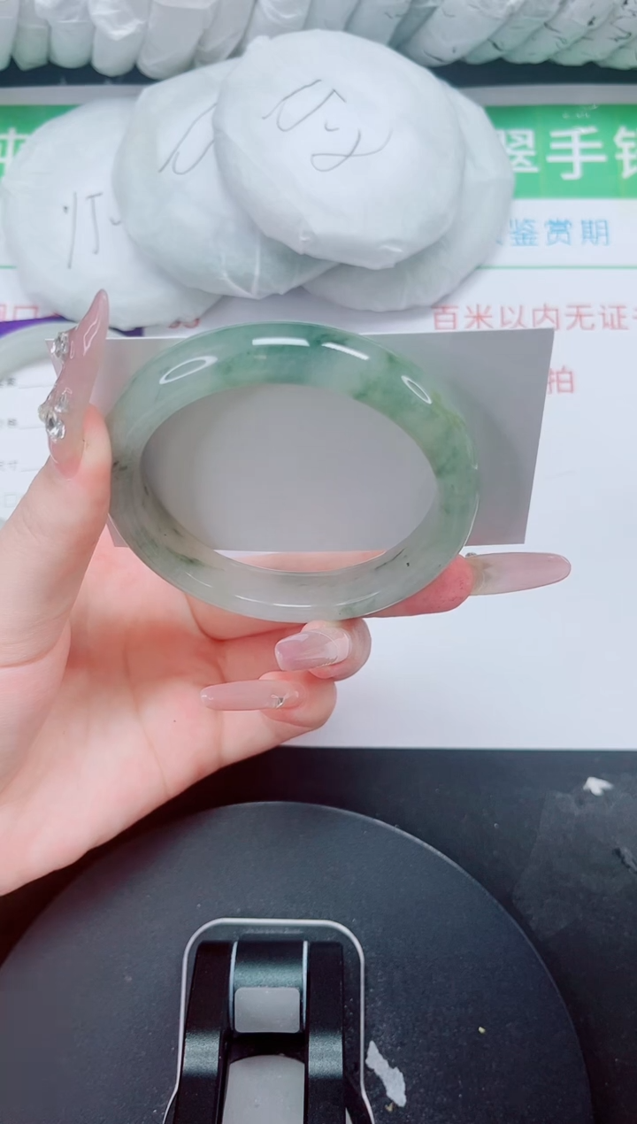 未镶嵌手镯石英质玉35-55/56