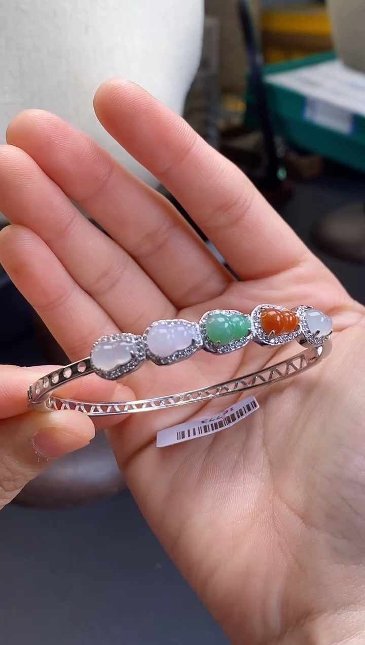 颈饰银S925镶嵌翡翠16773