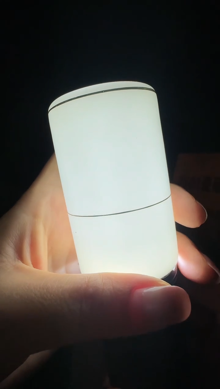 瓷滑石子描金牙签筒