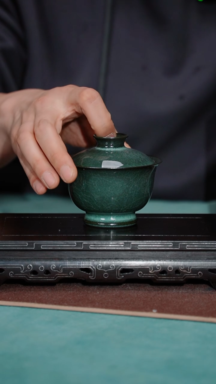【闪购商品】129-1元宝两才（铁胎豆青）