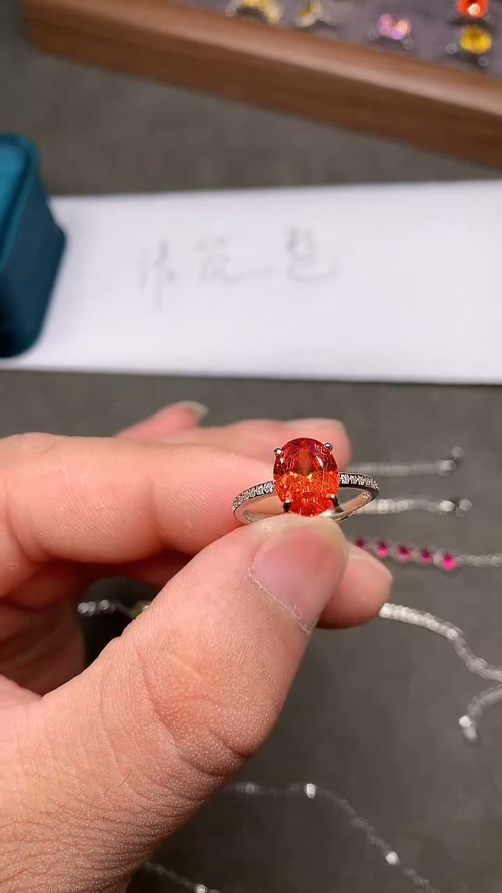 【闪购商品】彩色蓝宝石戒指银S925镶嵌........