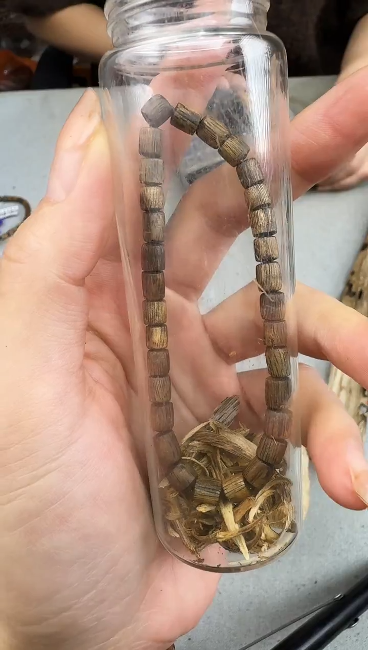 沉香沉香碎屑T05白棋随型桶静静沉香甄选多样性发一