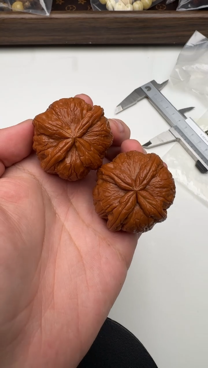 【闪购商品】文玩核桃把件核桃