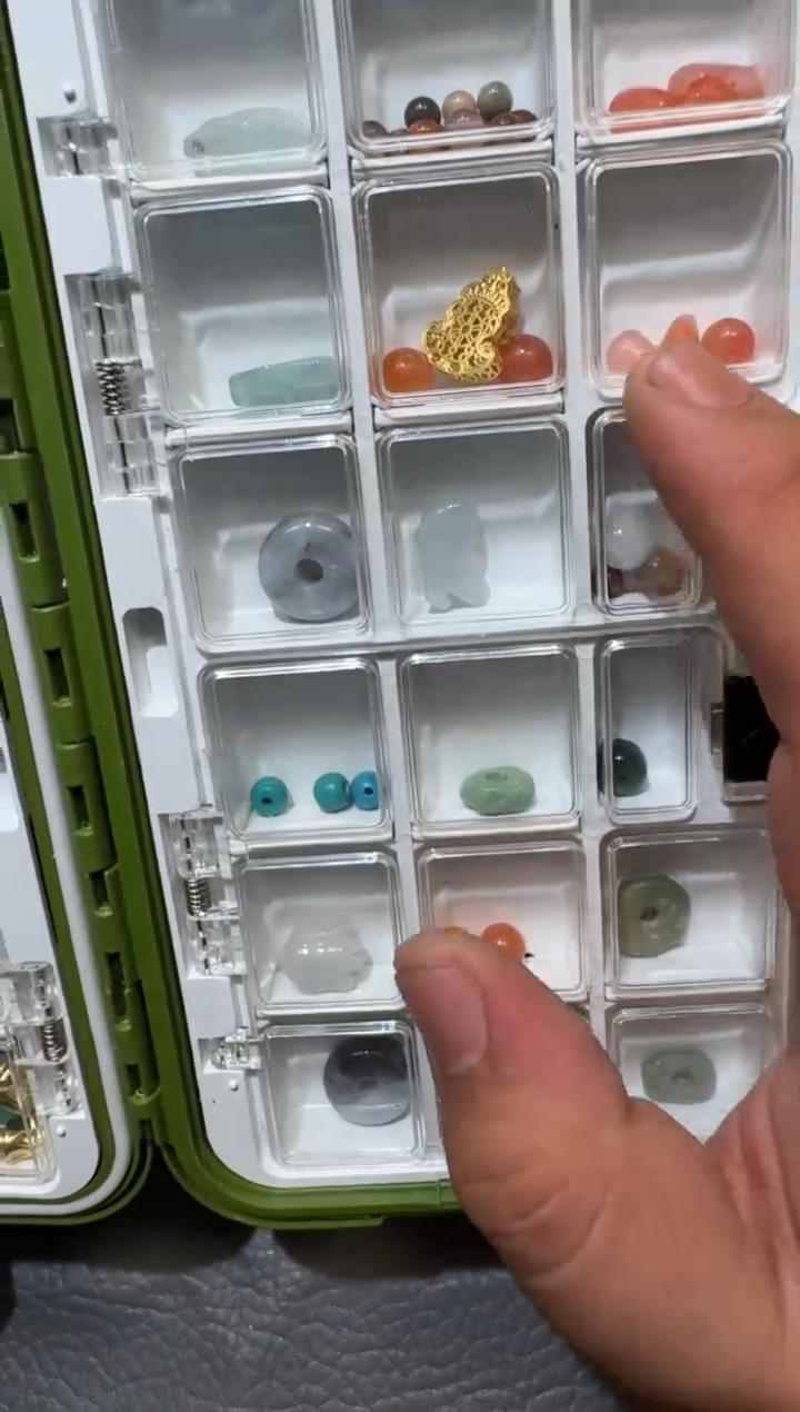 玛瑙/玉髓合金珠宝半成品配饰一堆