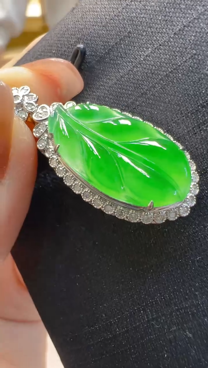 【闪购商品】翡翠吊坠(不含链)18K金镶嵌多样性团购发一件