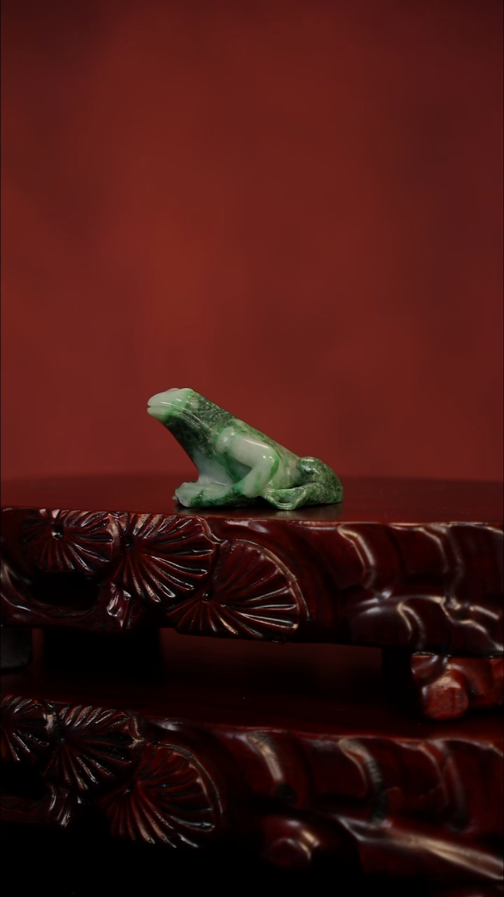 未镶嵌摆件翡翠呱呱来财小摆