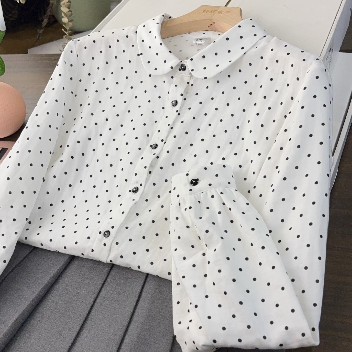 CS1300单排多扣洋气长袖印染娃娃领韩版衬衫波点翻领秋季