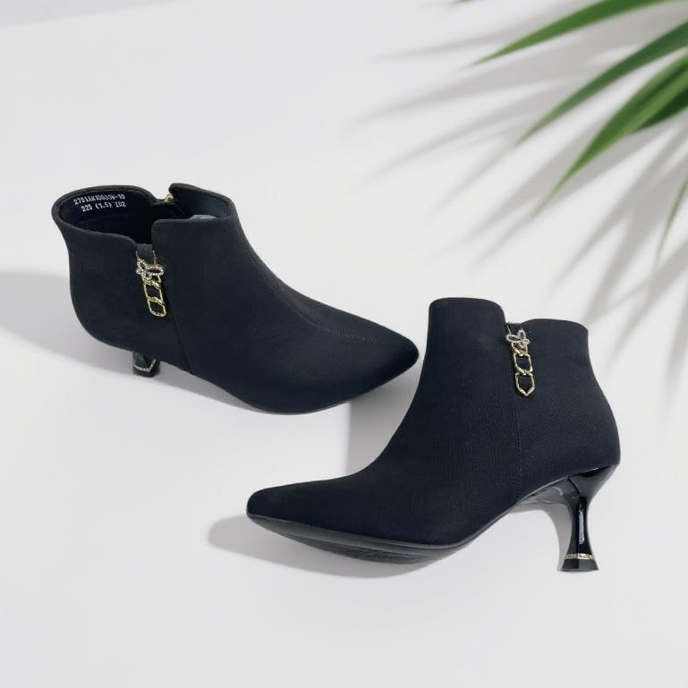 时装靴粗跟女靴单靴女鞋女士尖头单里短靴黑色10633