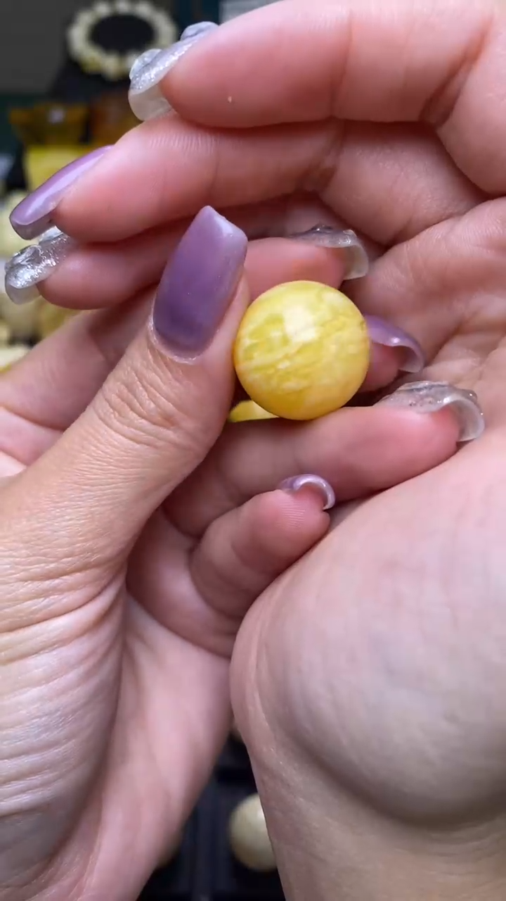 【闪购商品】琥珀裸石未镶嵌葵. 92