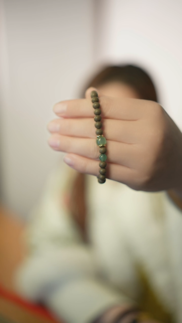 鹅梨帐中香 手工合 