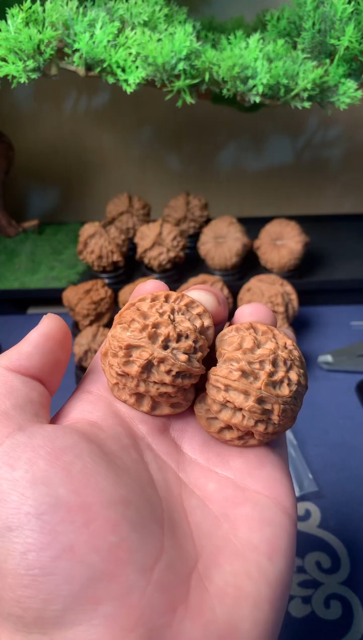 【闪购商品】文玩核桃吊坠45苹果园