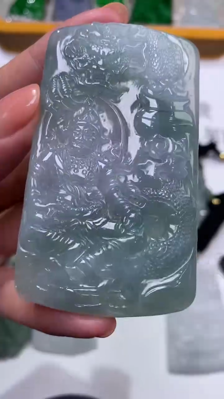 翡翠挂件未镶嵌301308