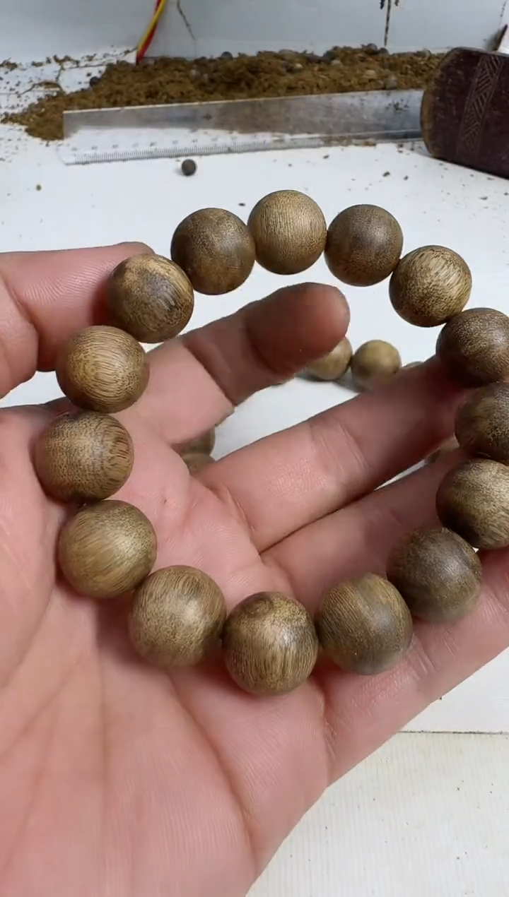 【闪购商品】沉香手串乌身1.5规格单圈13克