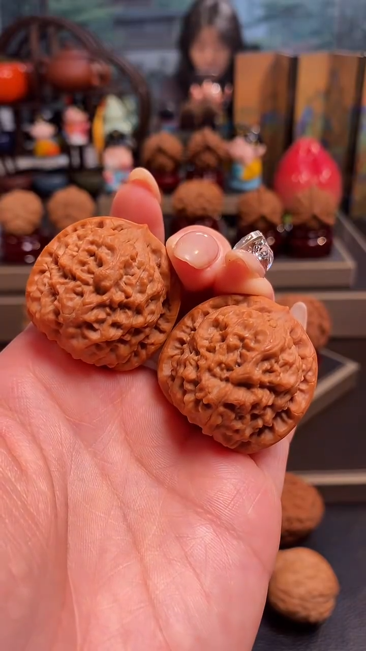 【闪购商品】文玩核桃把件H654龙墩34