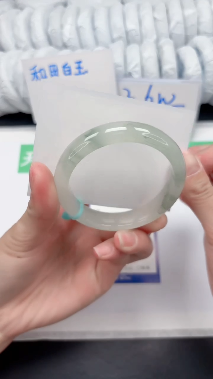 【闪购商品】石英质玉手镯未镶嵌201-52