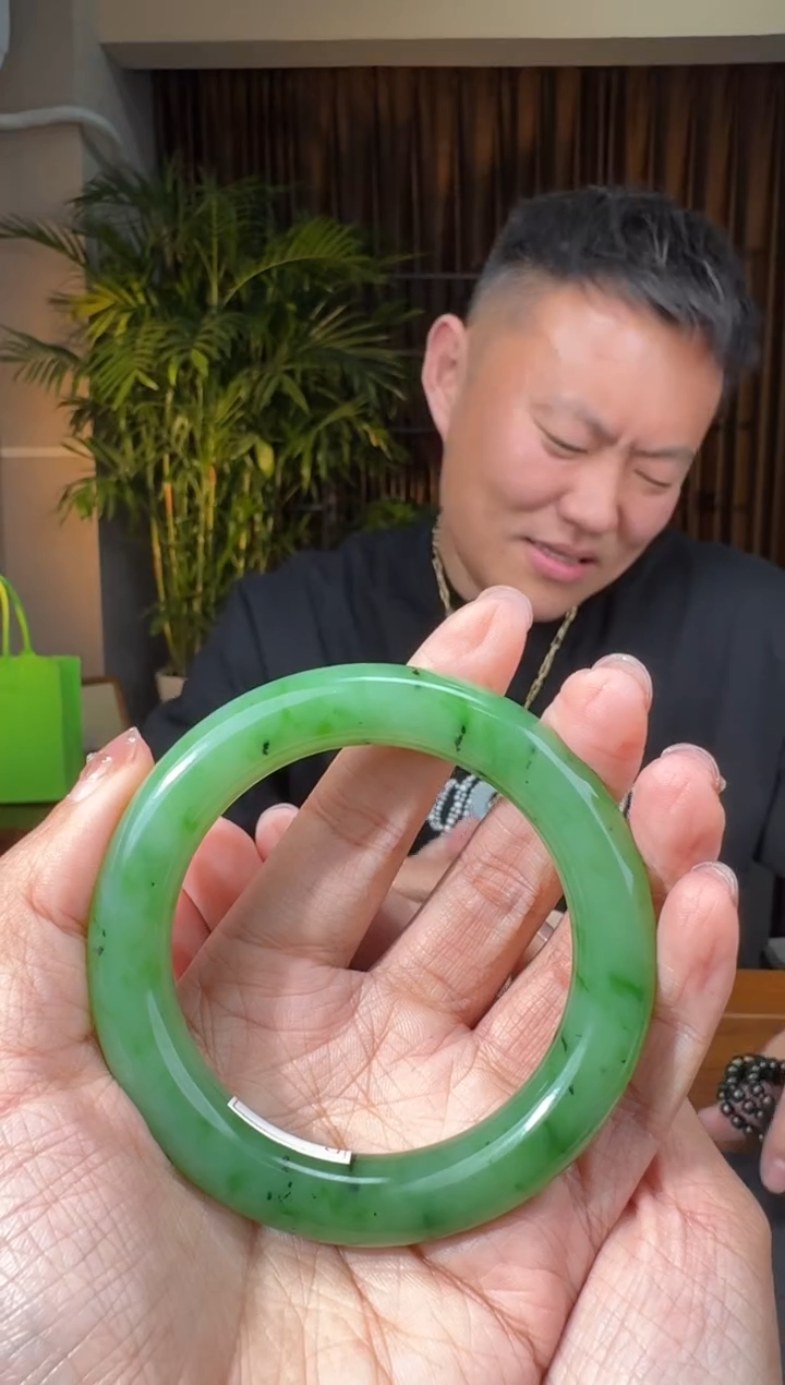 【闪购商品】和田玉146未镶嵌2.12巴哥54-60