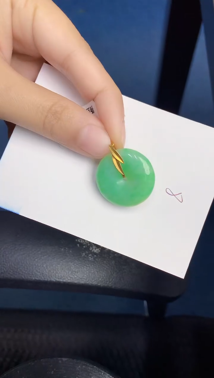 【闪购商品】翡翠颈饰18K金镶嵌000000000