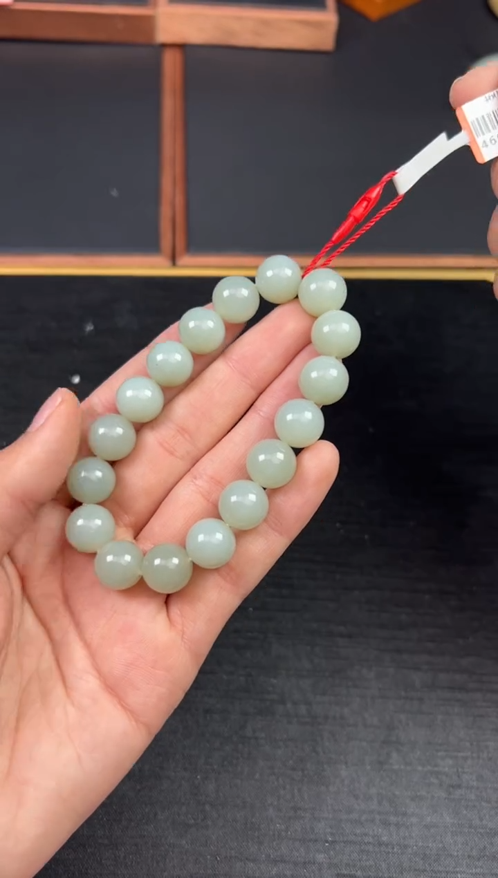 【闪购商品】和田玉手串未镶嵌且末微色差卡12