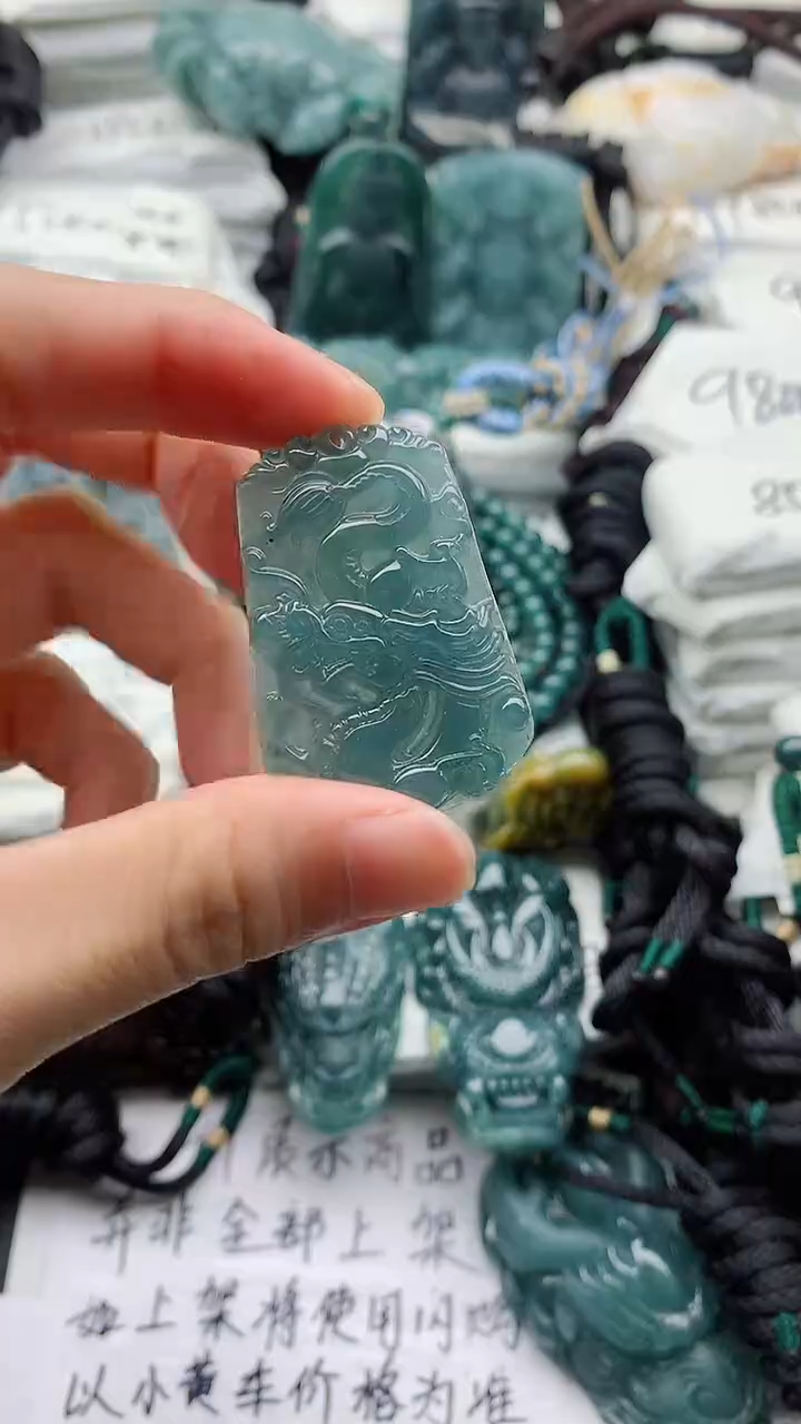 颈饰未镶嵌翡翠8